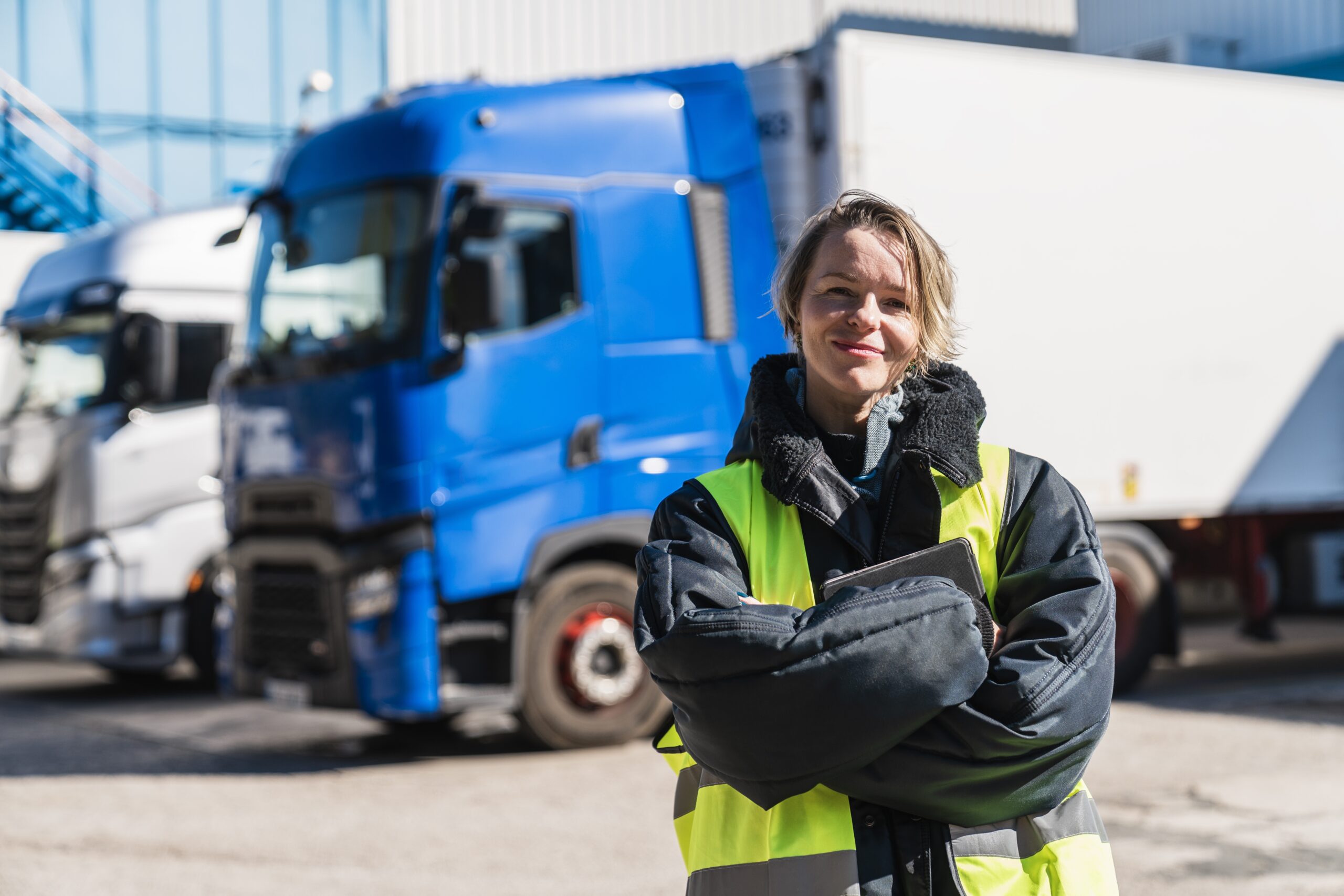 pracownica transportu ciężarówka transport temperaturowy chłodnie